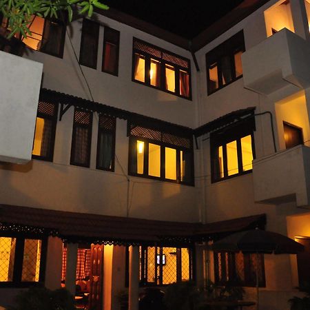 Blue Seas Guest House Dehiwala-Mount Lavinia Eksteriør bilde