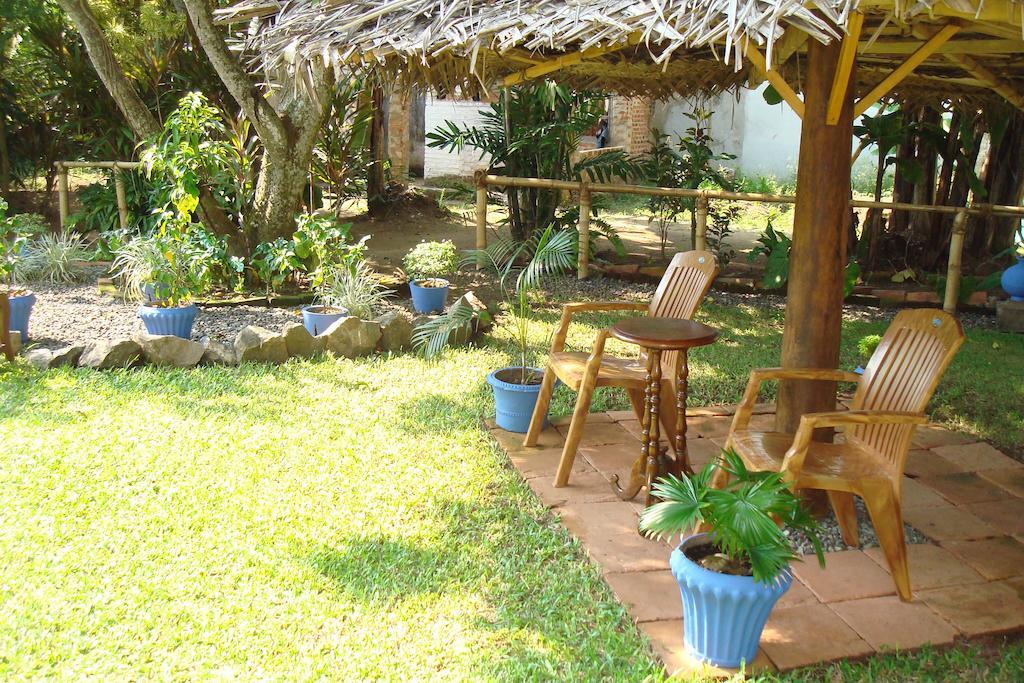Blue Seas Guest House Dehiwala-Mount Lavinia Eksteriør bilde