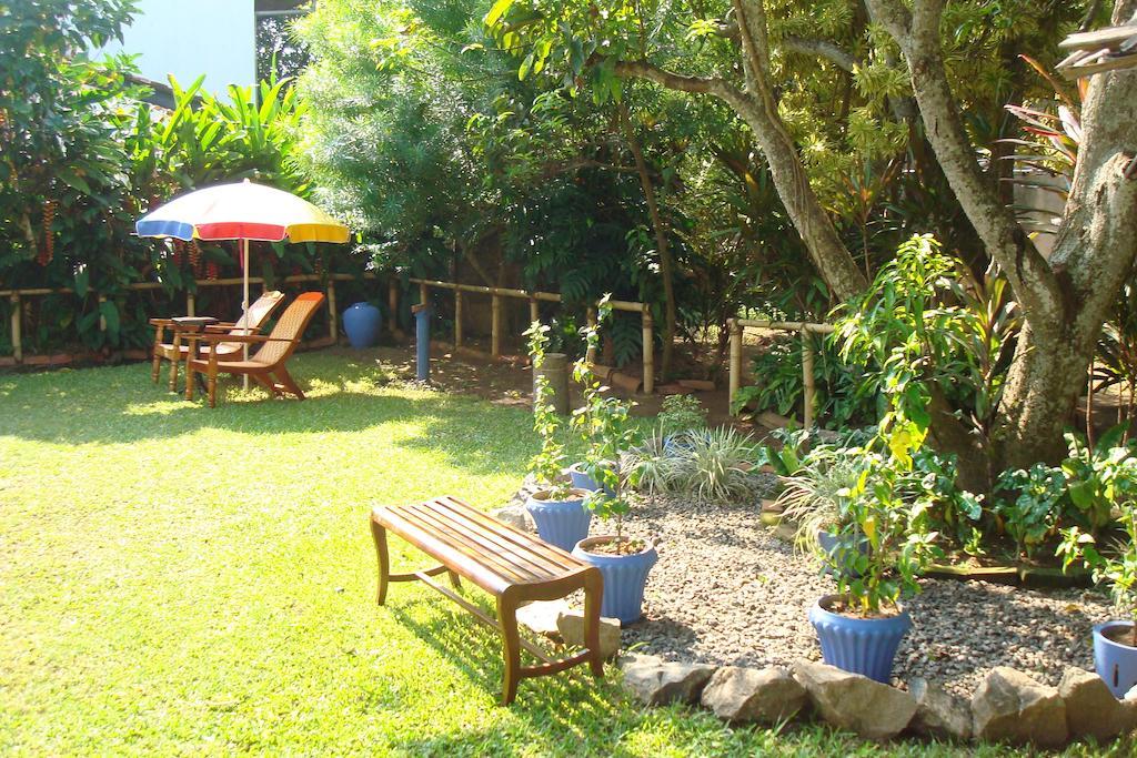 Blue Seas Guest House Dehiwala-Mount Lavinia Eksteriør bilde