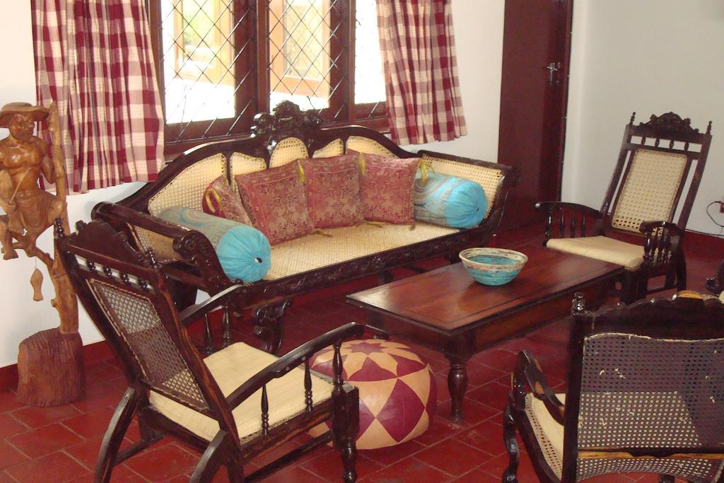 Blue Seas Guest House Dehiwala-Mount Lavinia Eksteriør bilde