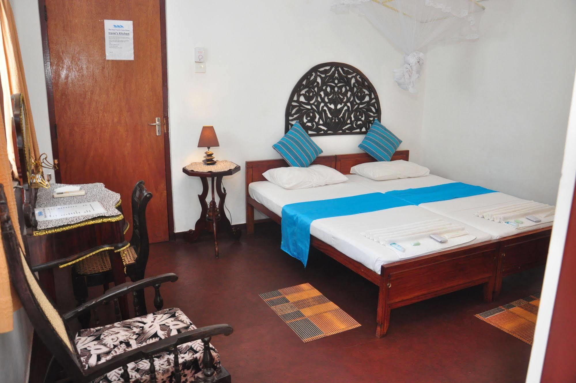 Blue Seas Guest House Dehiwala-Mount Lavinia Eksteriør bilde